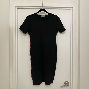 Dex bodycon dress in size Large